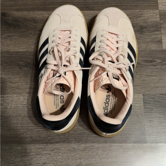 Adidas Gazelle Cream and Black Womens Shoes - Picture 2 of 3